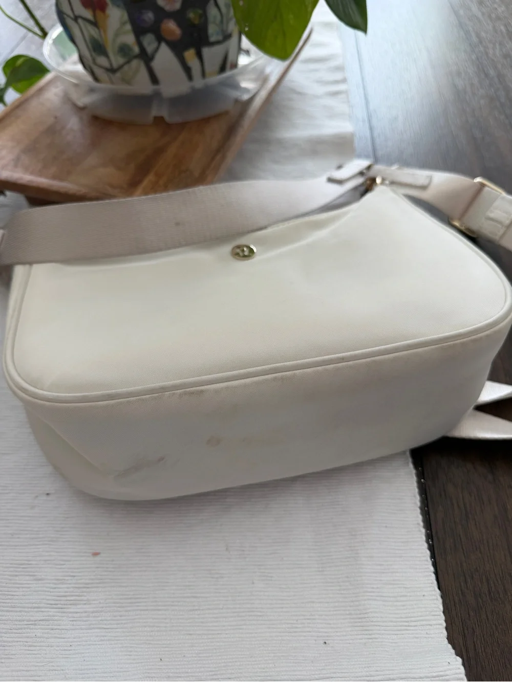 Lululemon City Essentials mini shoulder bag